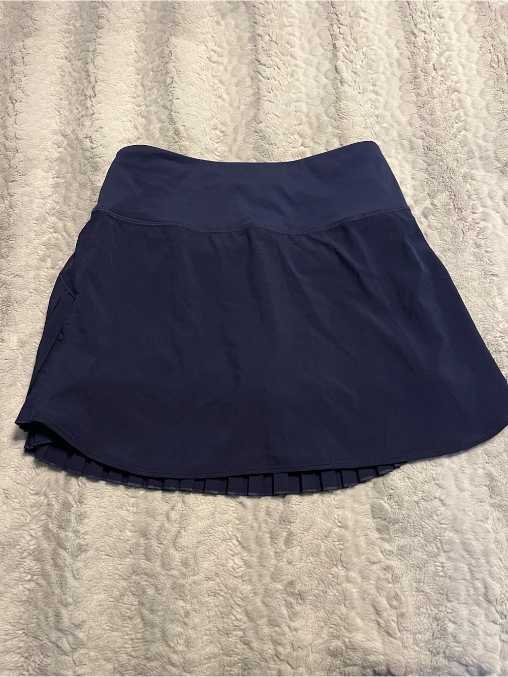 Women’s Navy Active Skirt with ruffle back
